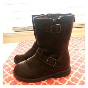 Brown toddler boots size 9
